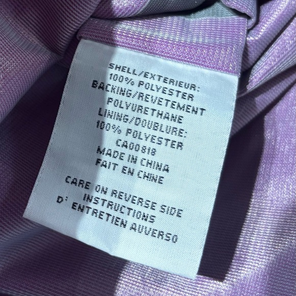 Misty Mountain Women's Waterproof Fuschia Rain Jacket Size Medium Like New - Picture 6 of 12